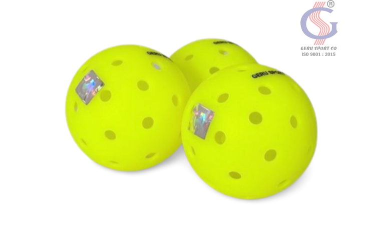 Bóng Pickleball Geru Sport thi đấu